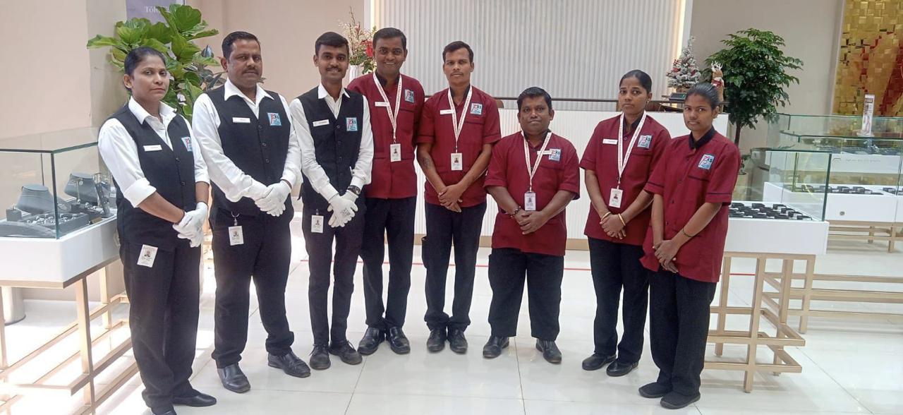 Staff Grooming and Uniform Standards Check